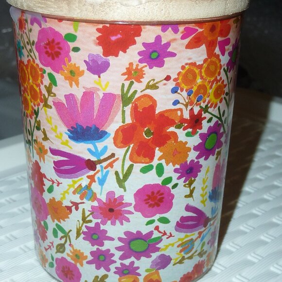 The Natural Life What I Like Most About My Home Citrus Neroli Ceramic Soy Candle - Picture 1 of 4